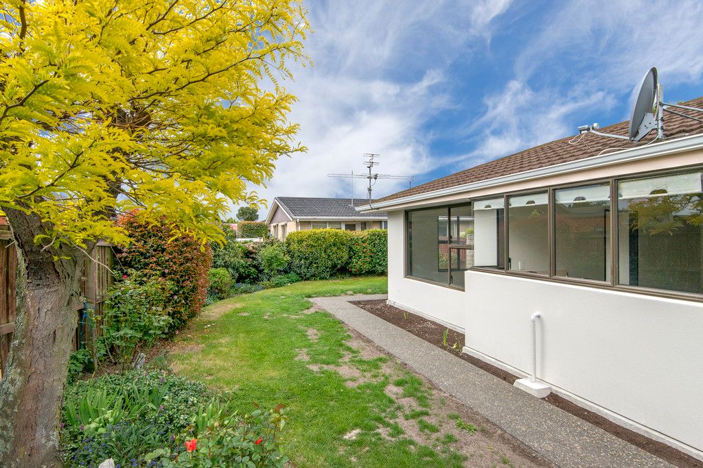 35B Chipping Lane, Redwood, Christchurch City