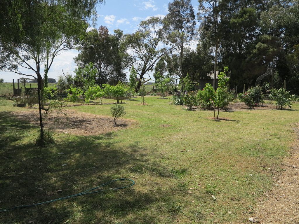 6 Irvings Lane, Koroit, VIC 3282