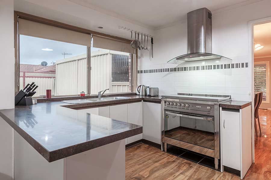 37 Farnborough Avenue, Craigieburn, VIC 3064