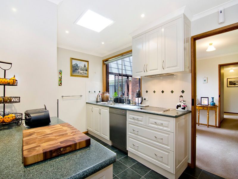 115 Mortlake Road, Warrnambool, VIC 3280