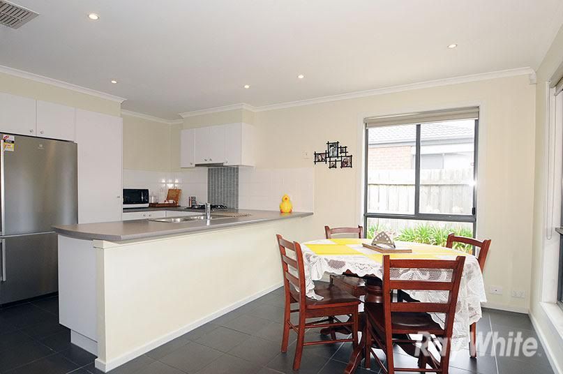 23 Melzak Way, Berwick, VIC 3806