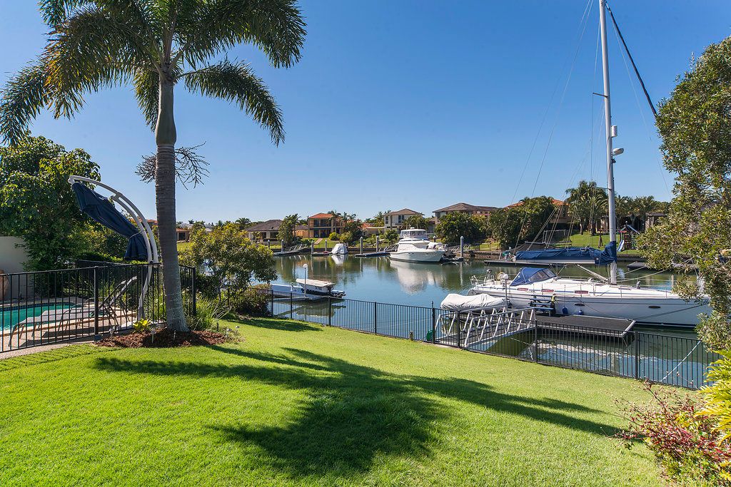 2142 Beaufort Way, Hope Island, QLD 4212