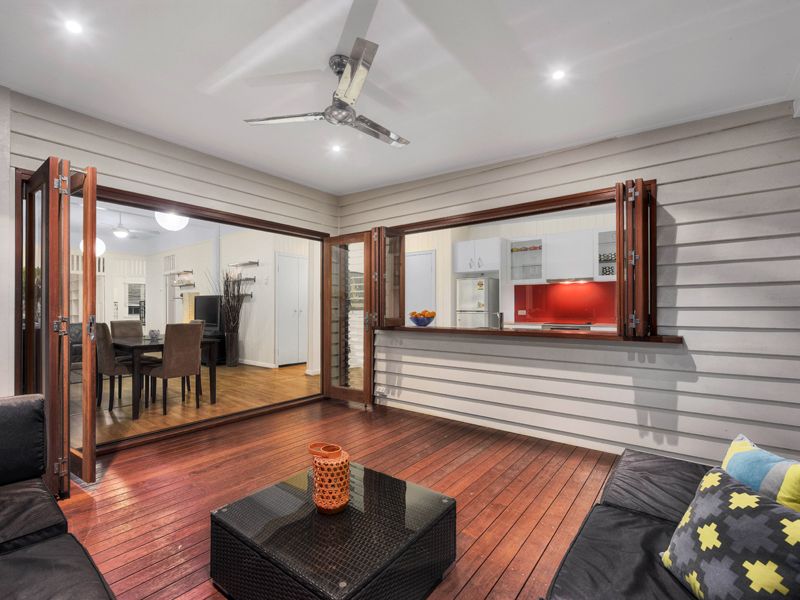 15 Burke Street, Coorparoo, QLD 4151