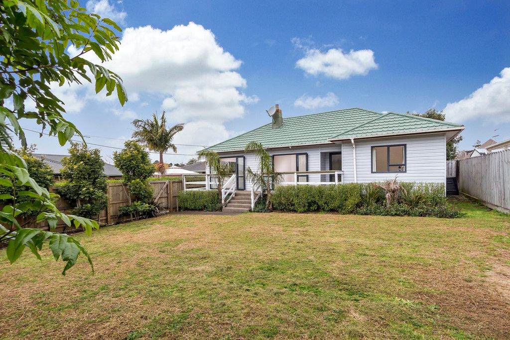 4 Kayes Road, Pukekohe, Franklin