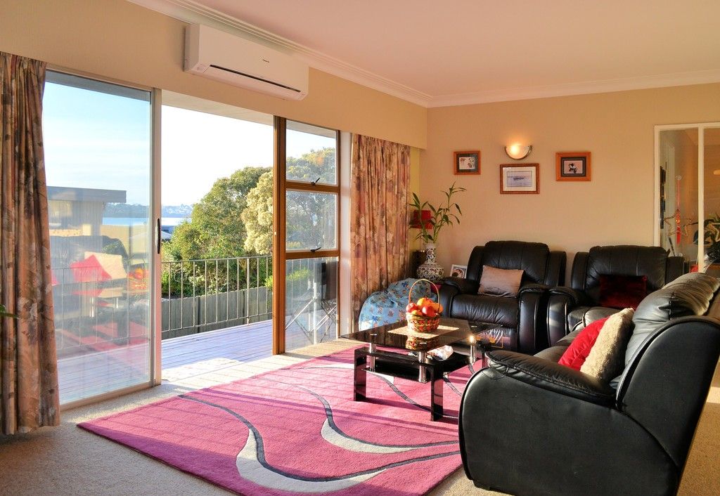 1/12 Melissa Place, Farm Cove, Manukau City