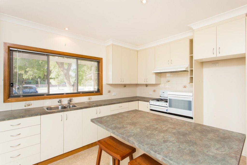 83 Cherry Avenue, Mildura, VIC 3500