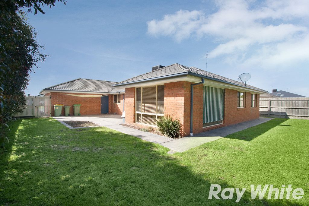 14 Sheoak Court, PAKENHAM, VIC 3810