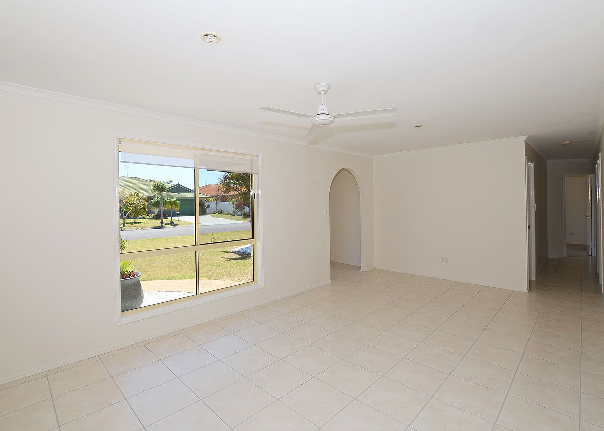 20 Lido Parade, Urangan, QLD 4655