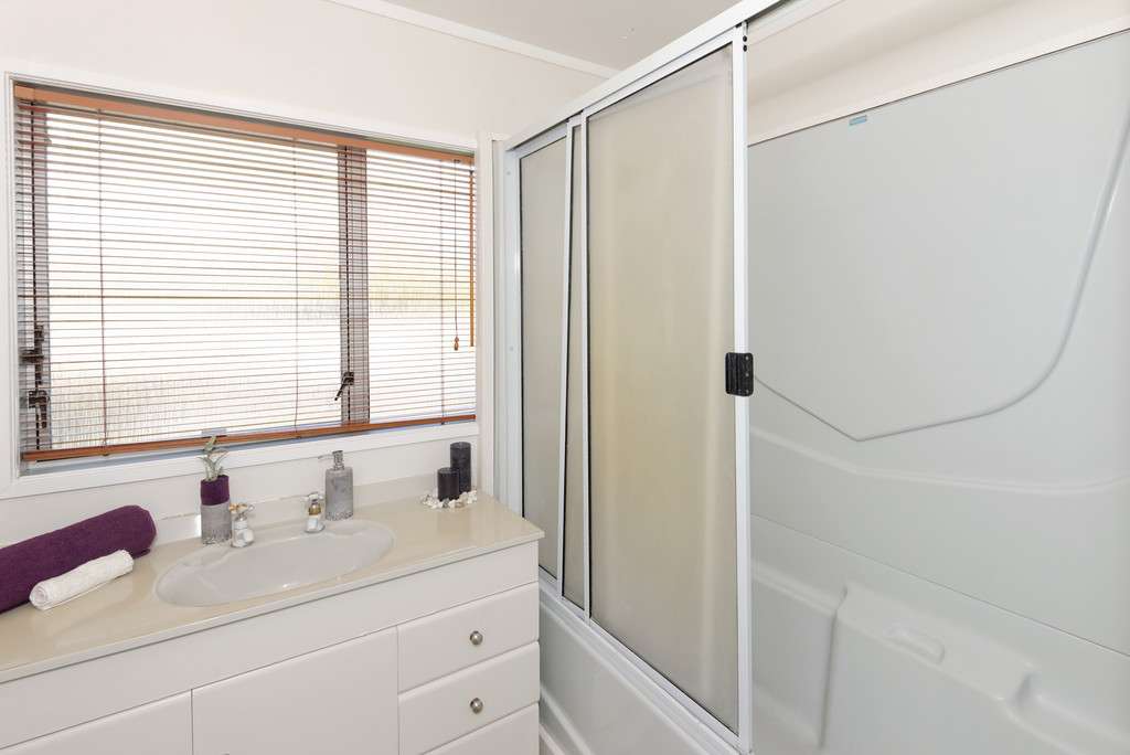 2B Baden Powell Place photo 4
