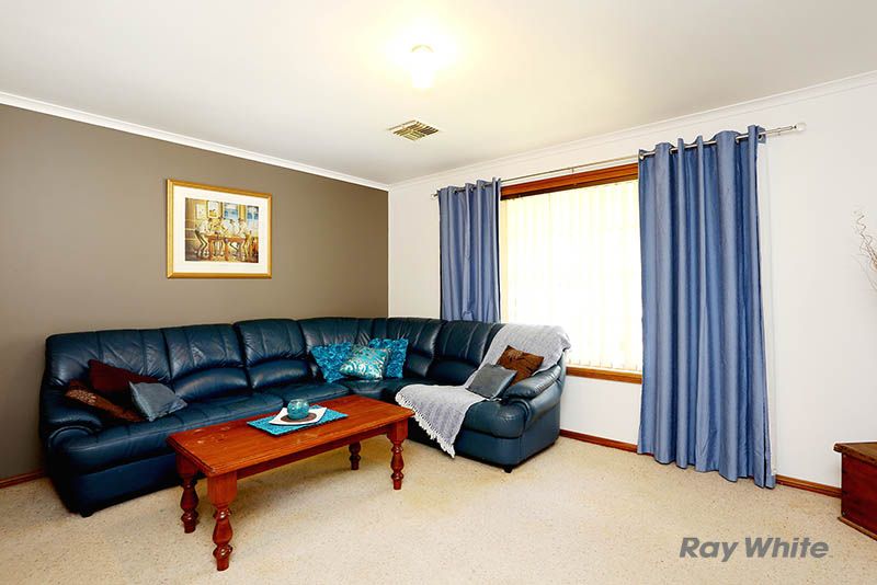 1 McKinnon Court, Clare, SA 5453
