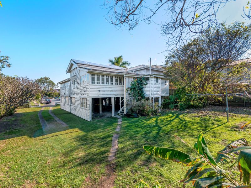 40 Glenfern Avenue, Kedron, QLD 4031