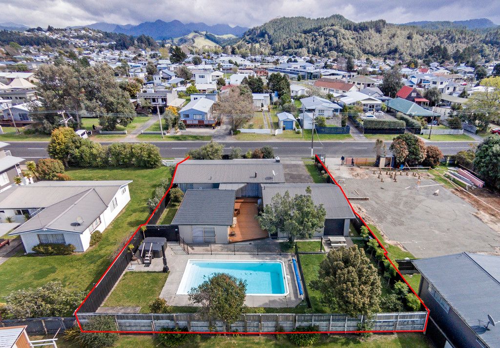 204 Ocean Road, Whangamata, Thames Coromandel District
