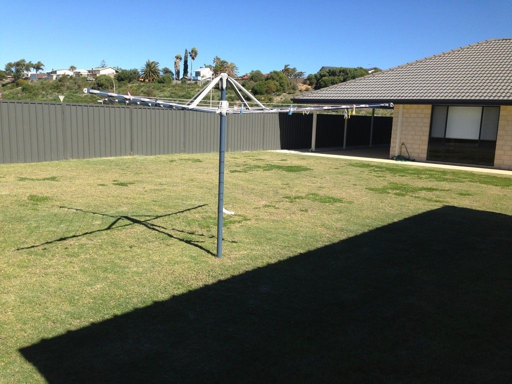 31 Stillwater Avenue, Drummond Cove, WA 6532
