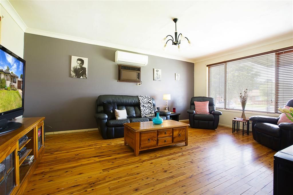 17 Milton Street, Colyton, NSW 2760