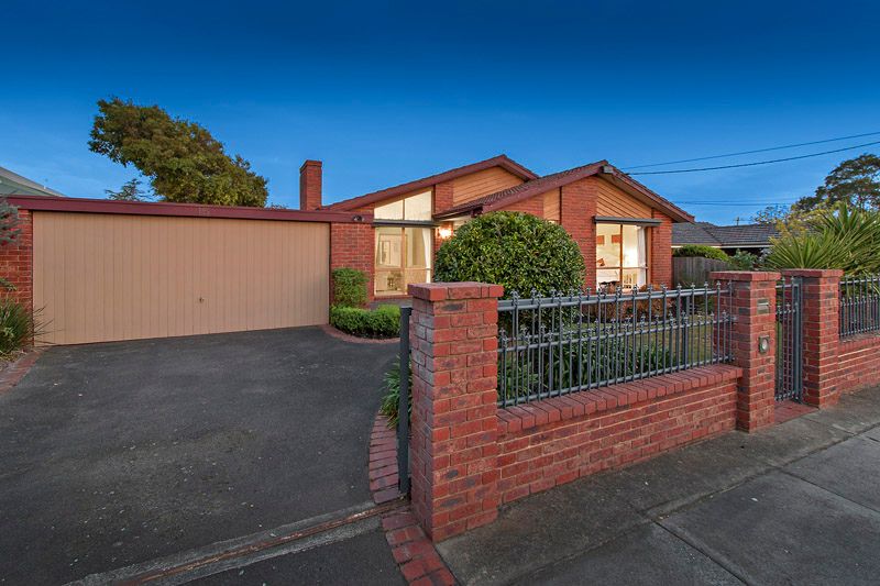 15 Mussert Avenue, Dingley Village VIC 3172