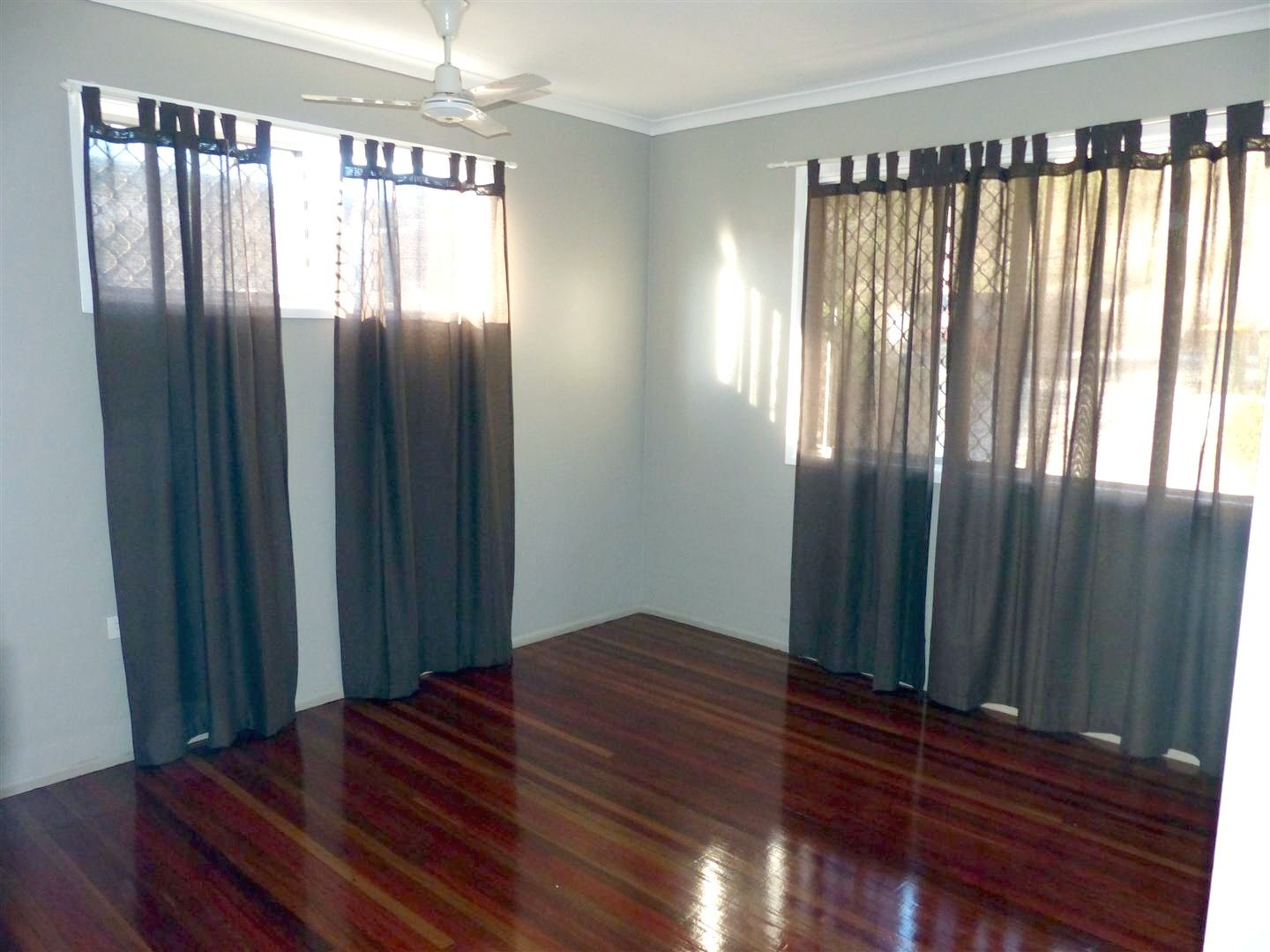 23 Pine Avenue, West Gladstone, QLD 4680