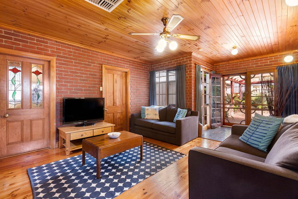 28 Railway Parade, Chadstone, VIC 3148
