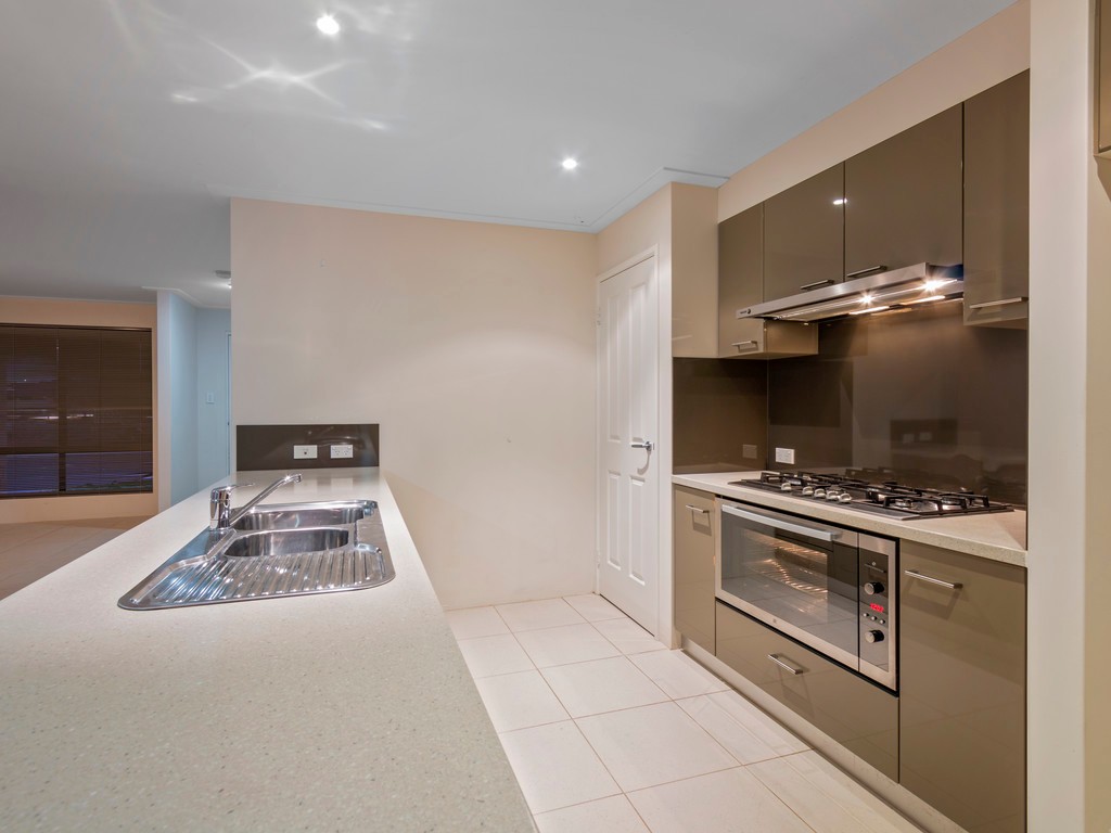 52 Derna Parade, Wandina, WA 6530