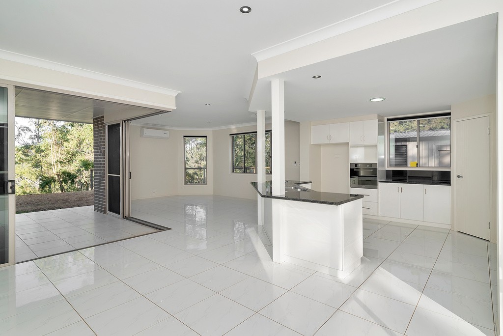 64 Scenic Drive, Silver Ridge, QLD 4352
