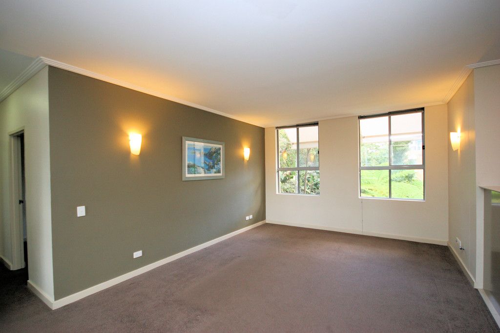 4 The Piazza, WENTWORTH POINT, NSW 2127