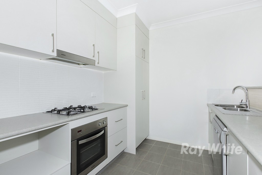 18 Kestrel Circuit, Shortland, NSW 2307