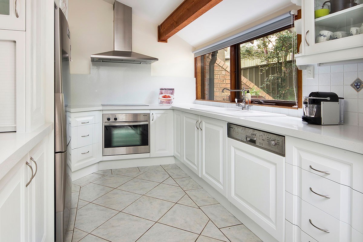 16 Angophora Place, Alfords Point, NSW 2234
