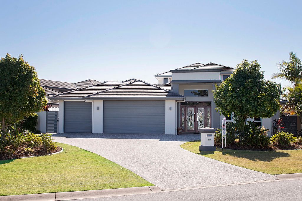 2130 Carlton Drive, Hope Island QLD 4212