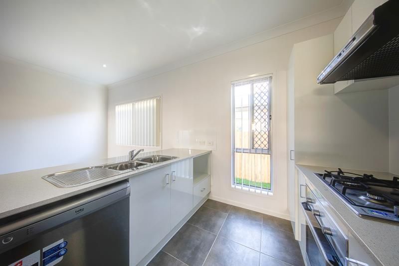11 Waheed Street, Marsden, QLD 4132
