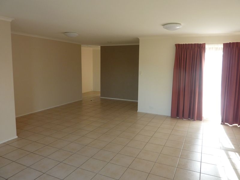 5 Stuart Court, Parafield Gardens, SA 5107