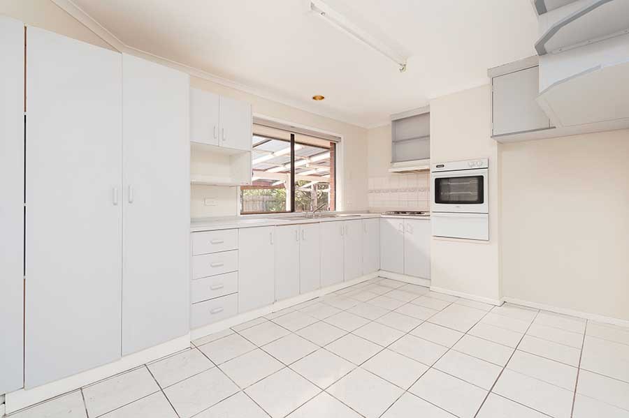 61 Banbury Crescent, Craigieburn, VIC 3064