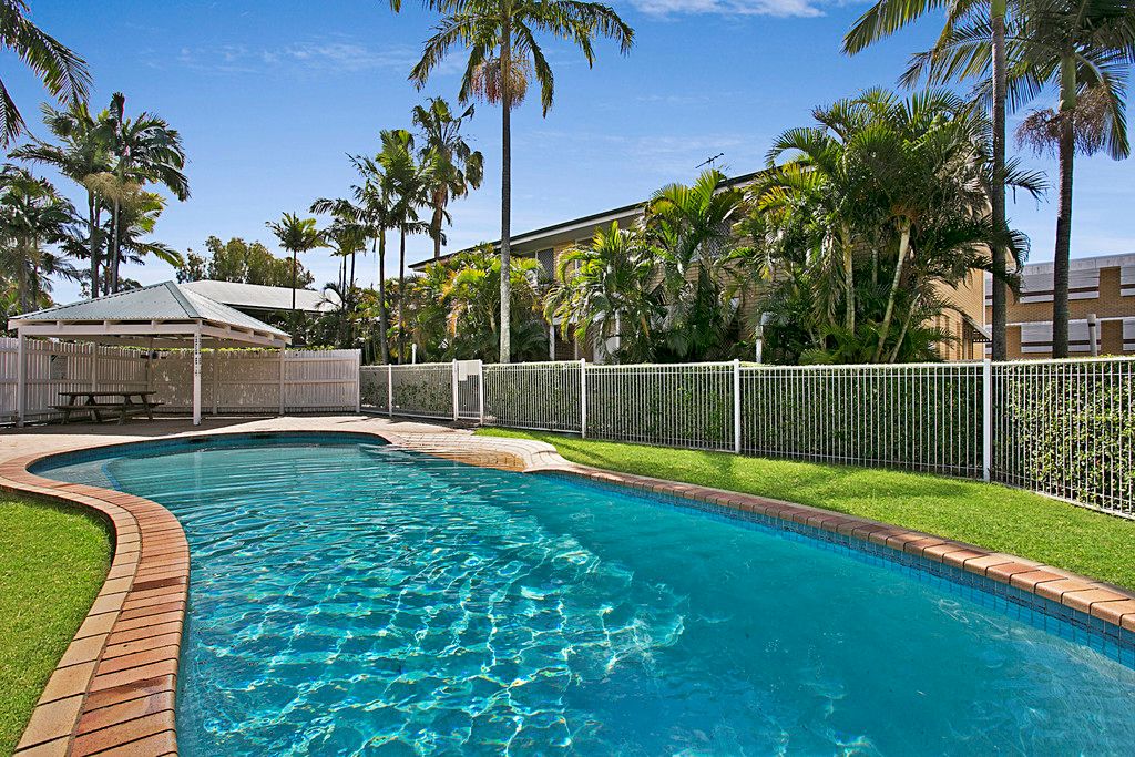 22 Warren Street, St Lucia QLD 4067