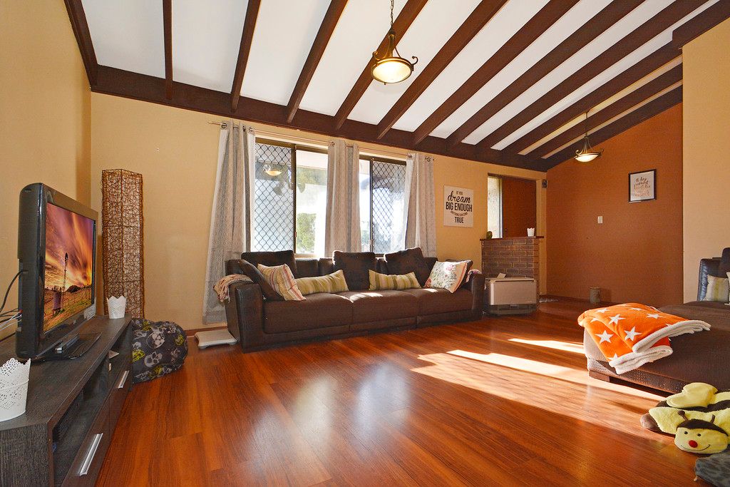 6 Wingham Street, Marangaroo, WA 6064