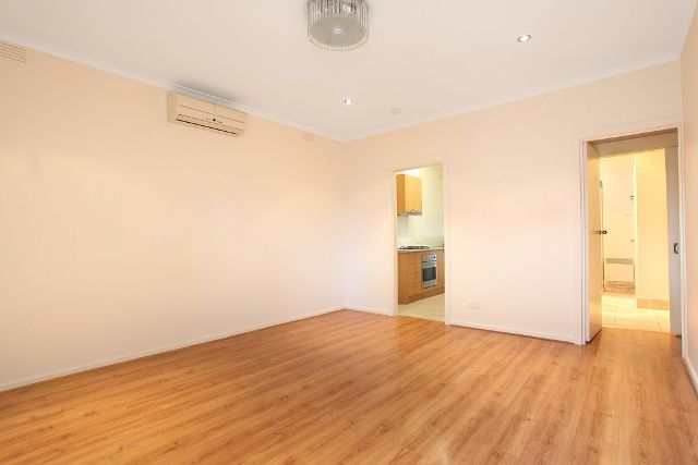 1/58 Coorigil Road, Carnegie, VIC 3163