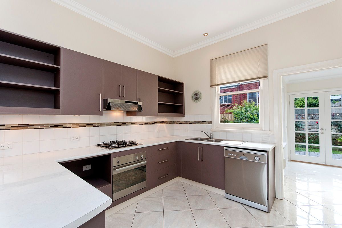 6 Shirley Grove, Warrnambool, VIC 3280