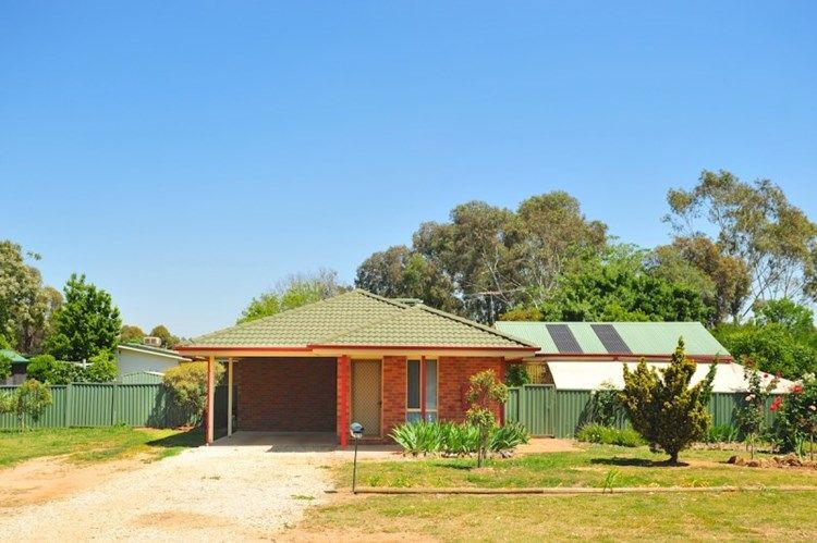 33 Larmer Street, Howlong NSW 2643
