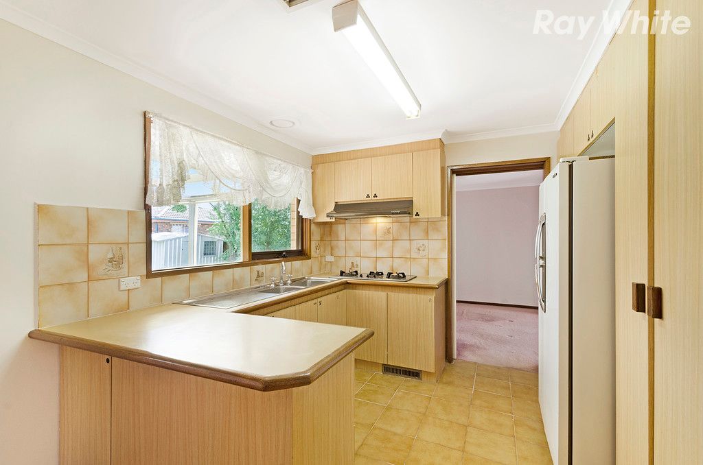 92 Mowbray Drive, Wantirna South, VIC 3152