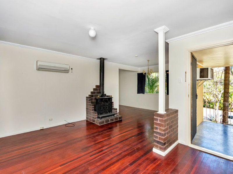 16 Cooneanna Street, Bundamba, QLD 4304