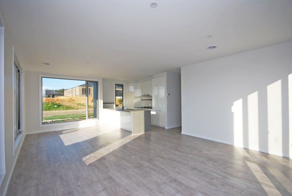 1 Holmsgarth Court, Brown Hill, VIC 3350