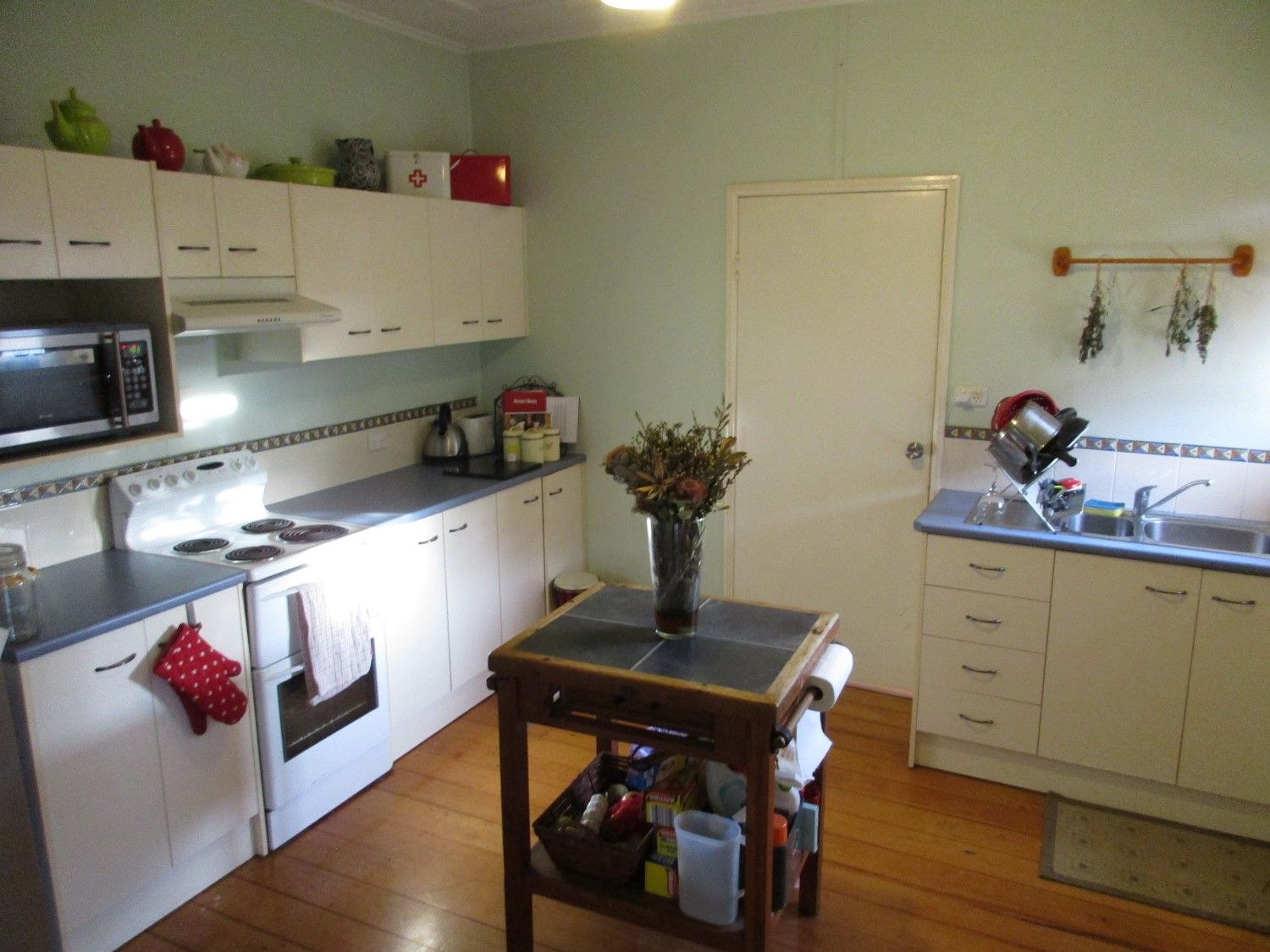 13a Naomai Street, Bundamba, QLD 4304