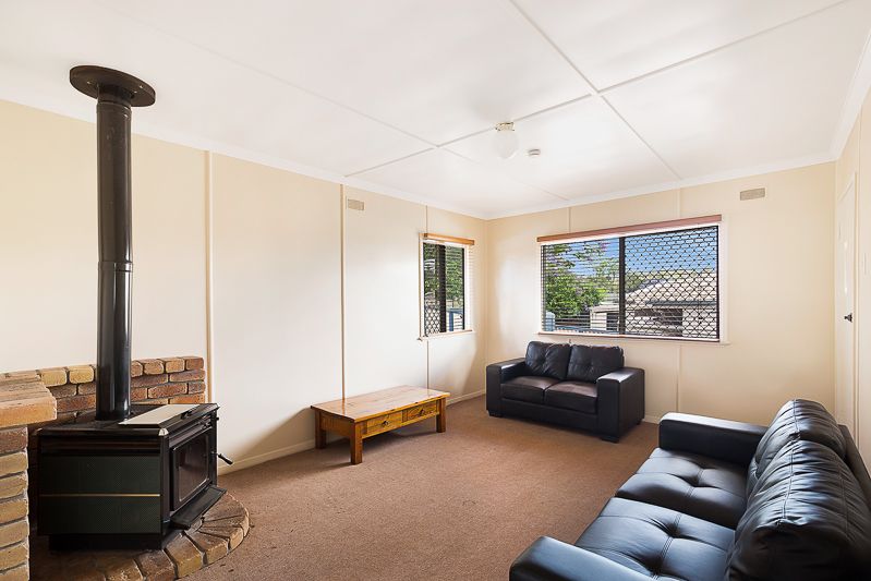 16 Mooney Street, Harlaxton, QLD 4350