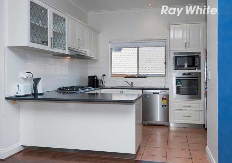55 Allwyn Crescent, Mill Park, VIC 3082