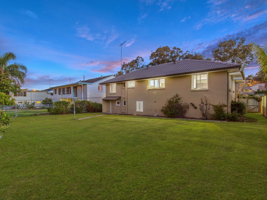 31 Weller Road, Tarragindi, QLD 4121
