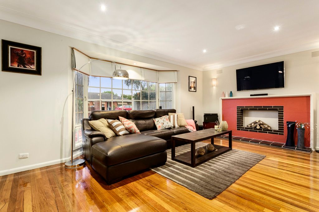 10 Menarra Street, Doncaster, VIC 3108