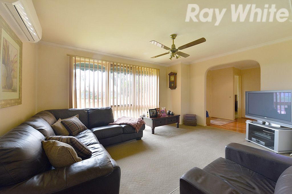 19 Haverstock Hill Close, Endeavour Hills, VIC 3802