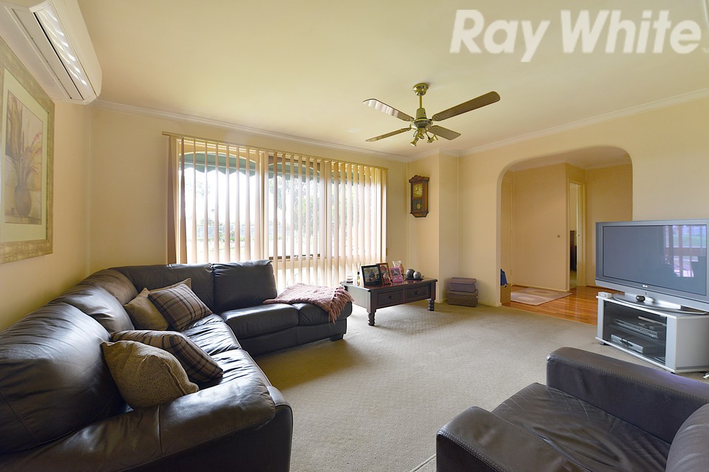 19 Haverstock Hill Close, Endeavour Hills, VIC 3802