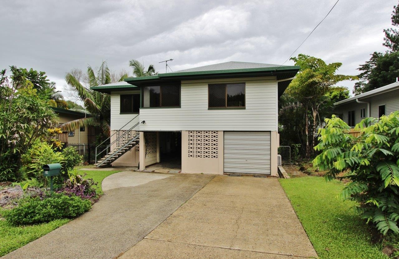 29 Murchison Street, Whitfield, QLD 4870