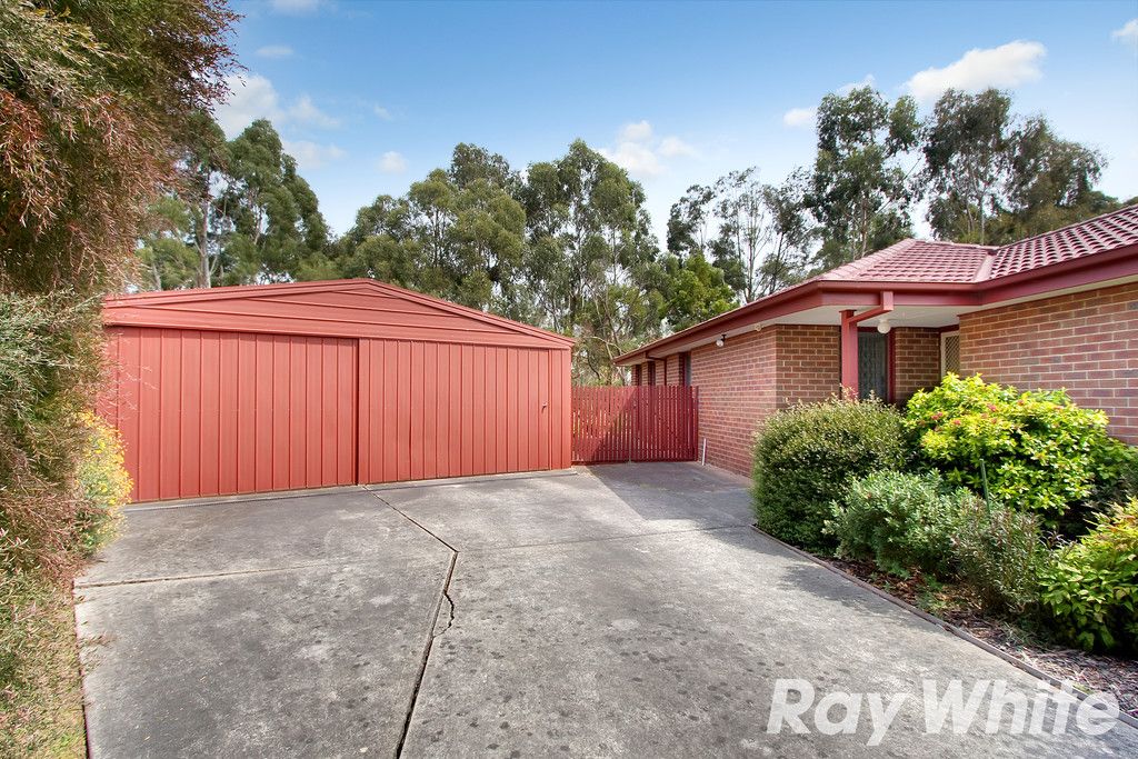 19 Gullquist Way, Pakenham, VIC 3810