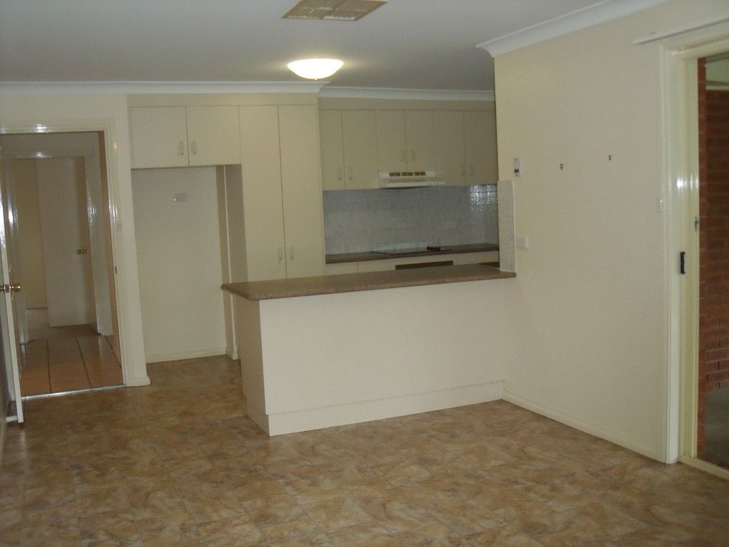 4 Gidgee Place, WAGGA WAGGA, NSW 2650