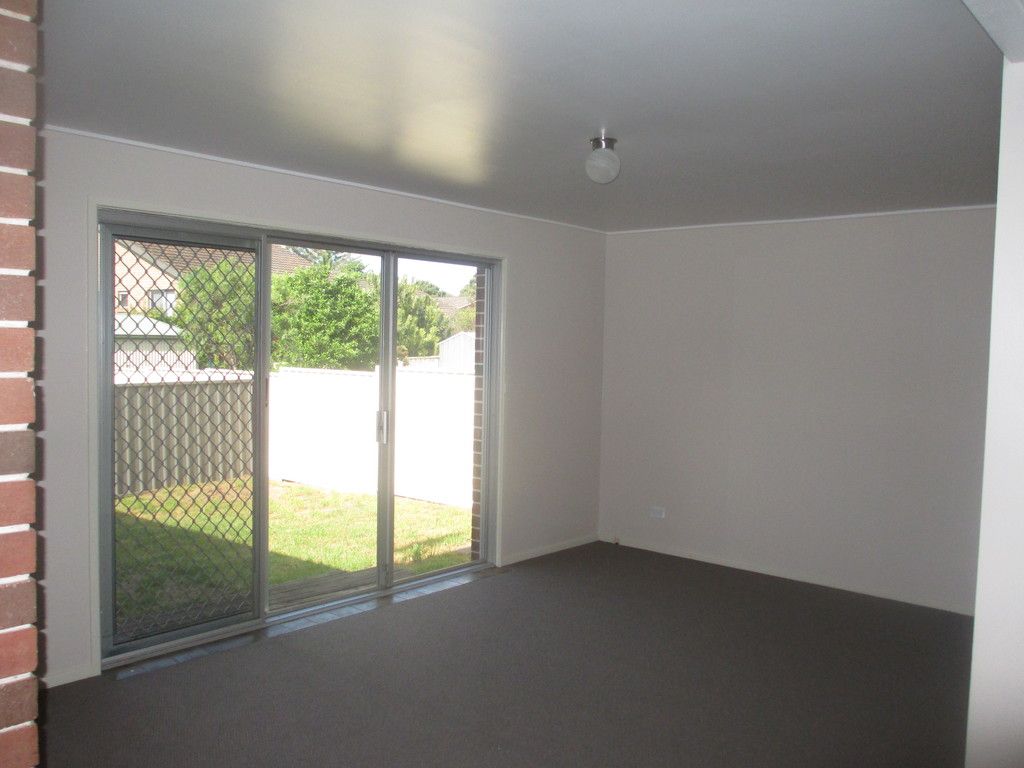 1/143 Cambewarra Road, Bomaderry, NSW 2541