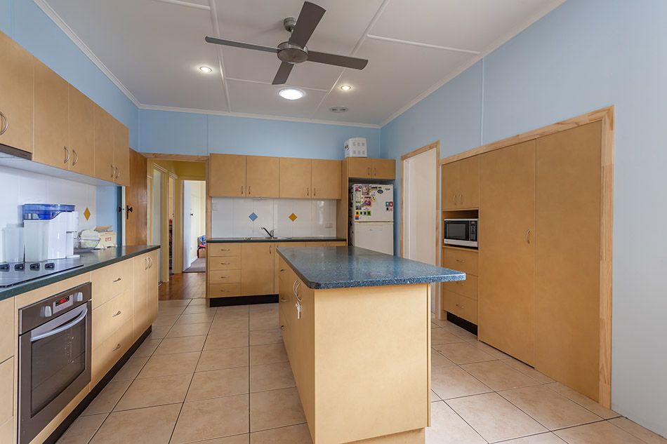 1 Farquharson Street, Harristown, QLD 4350